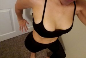 Noellie escorts in Wood Dale, IL